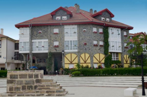  Hotel Presa  Рианьо